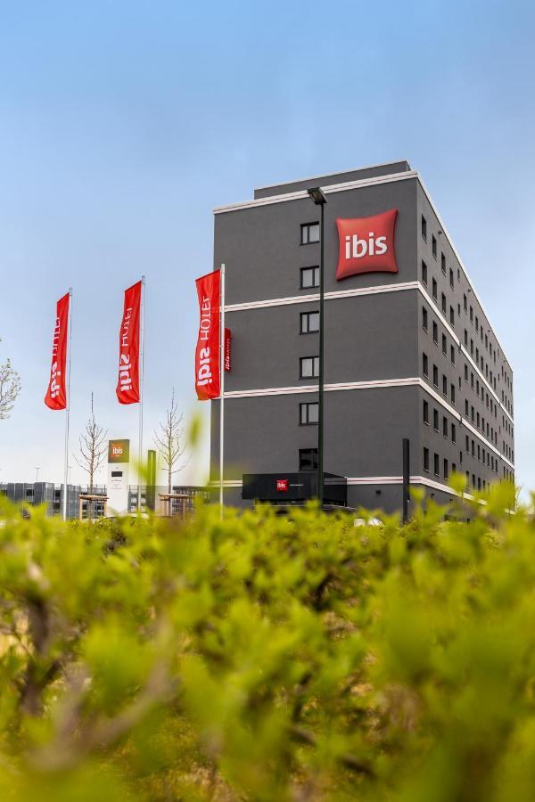 Ibis Duesseldorf Airport Hotel Екстериор снимка